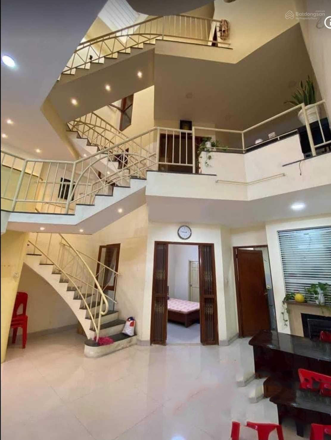 Cho thuê Biệt Thự mặt tiền Đinh Công Tráng, Phường Tân Định, Quận 1